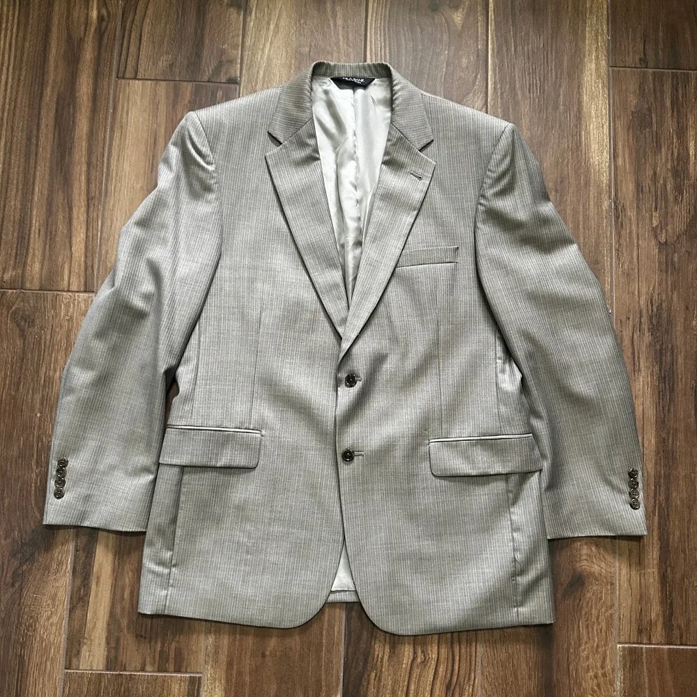 Jos A Bank Gordon Suit Mens 43R 37W Grey Pinstripe 100% Wool 2 Button Pleated